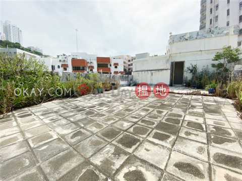 Efficient 3 bedroom with rooftop & parking | For Sale | BLOCK B CHERRY COURT 昌麗閣B座 _0