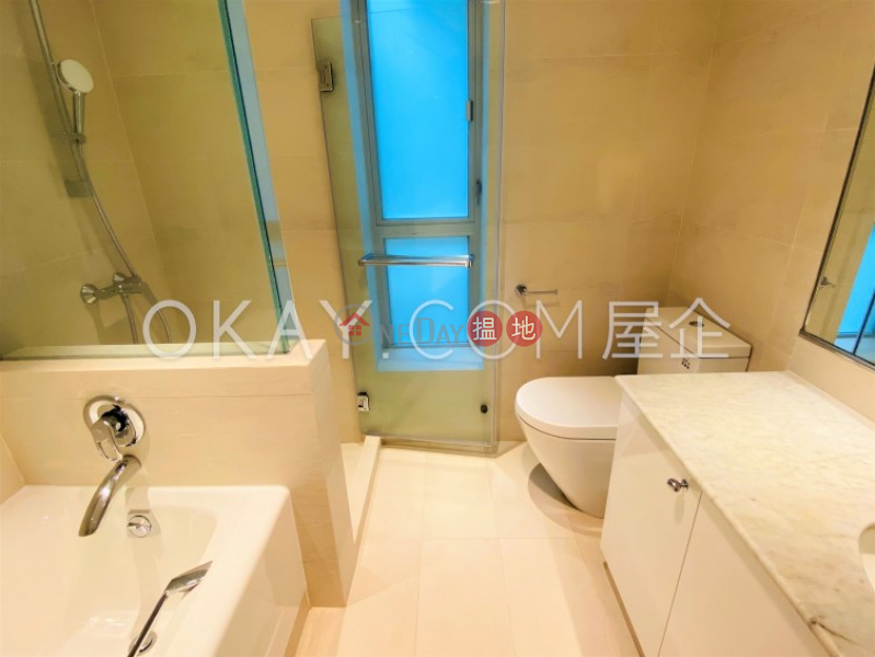 HK$ 100,000/ month, Haking Mansions | Central District | Rare 3 bedroom with harbour views, balcony | Rental