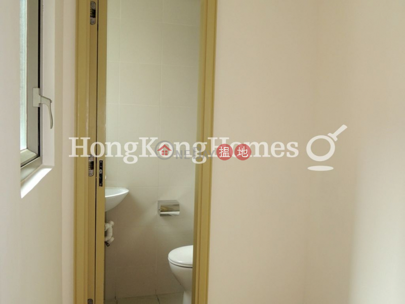 Property Search Hong Kong | OneDay | Residential | Rental Listings | 3 Bedroom Family Unit for Rent at No 31 Robinson Road