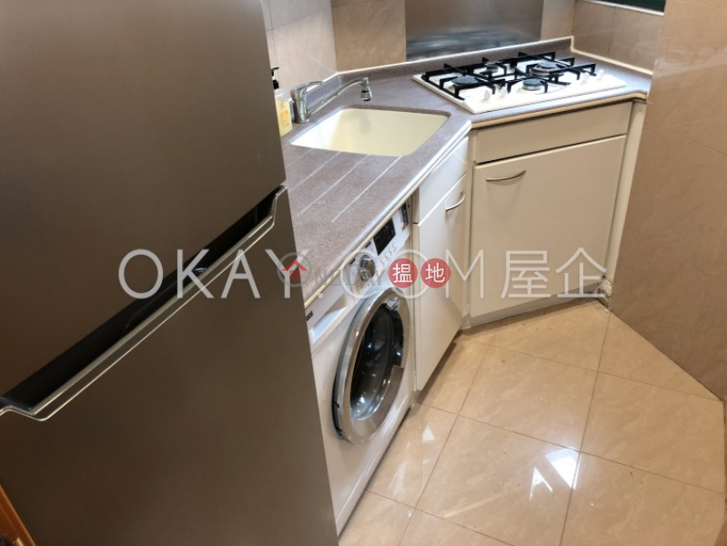 HK$ 31,000/ month Manhattan Heights, Western District | Charming 1 bedroom with sea views | Rental