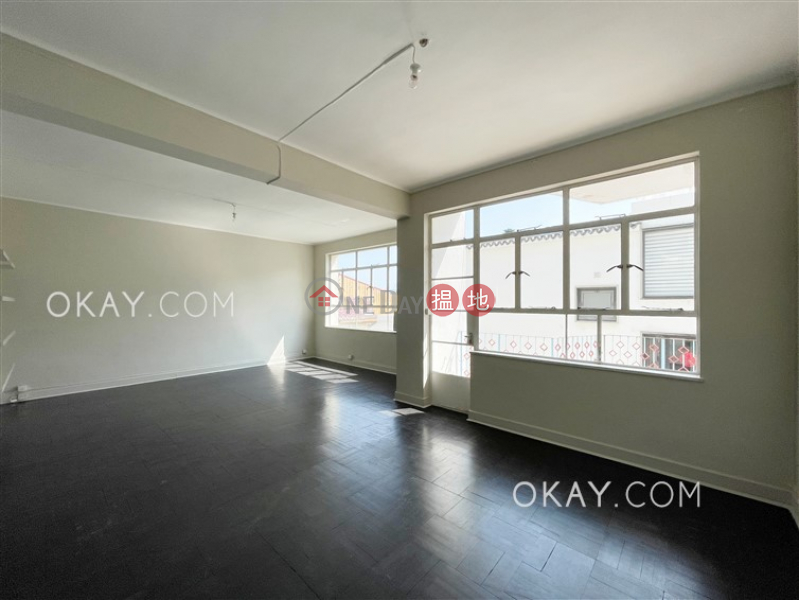 Cozy 3 bedroom with balcony & parking | Rental | 52 Stanley Village Road | Southern District Hong Kong Rental HK$ 29,800/ month