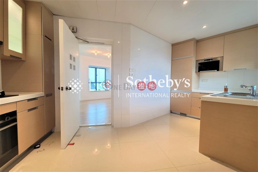 Property Search Hong Kong | OneDay | Residential, Rental Listings Property for Rent at Hillsborough Court with 3 Bedrooms