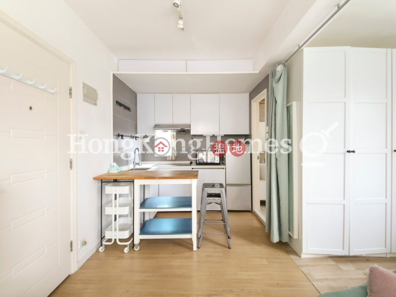 HK$ 16,000/ month Yen Shun Mansion, Western District Studio Unit for Rent at Yen Shun Mansion