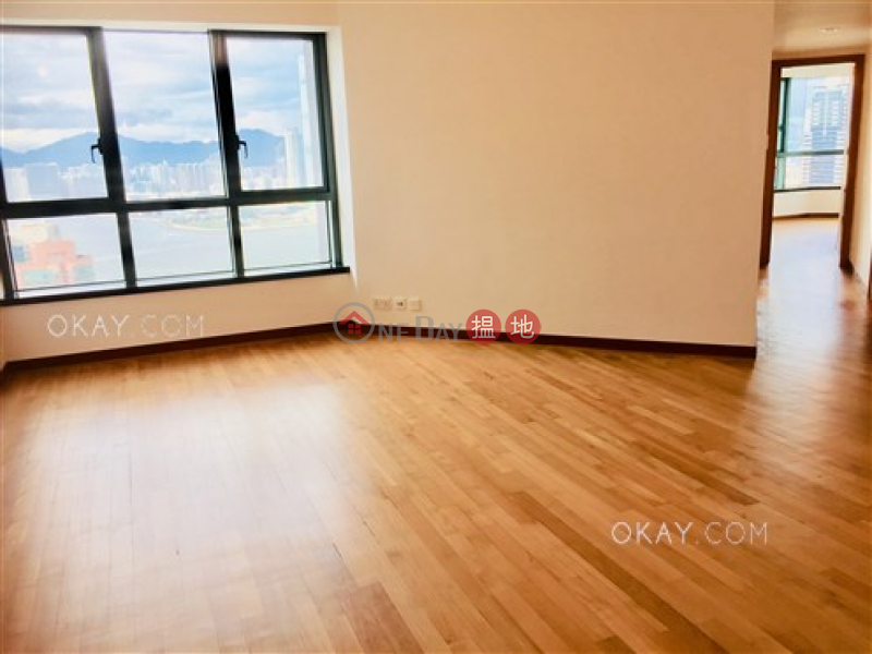 Gorgeous 3 bedroom on high floor with harbour views | Rental | 80 Robinson Road 羅便臣道80號 Rental Listings