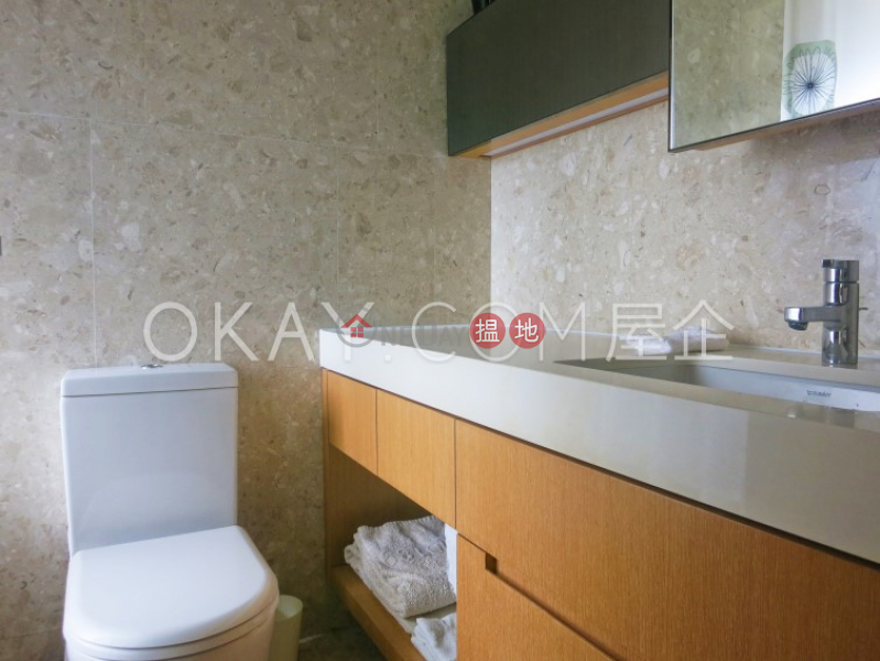 Tasteful 2 bedroom on high floor with balcony | For Sale | SOHO 189 西浦 Sales Listings