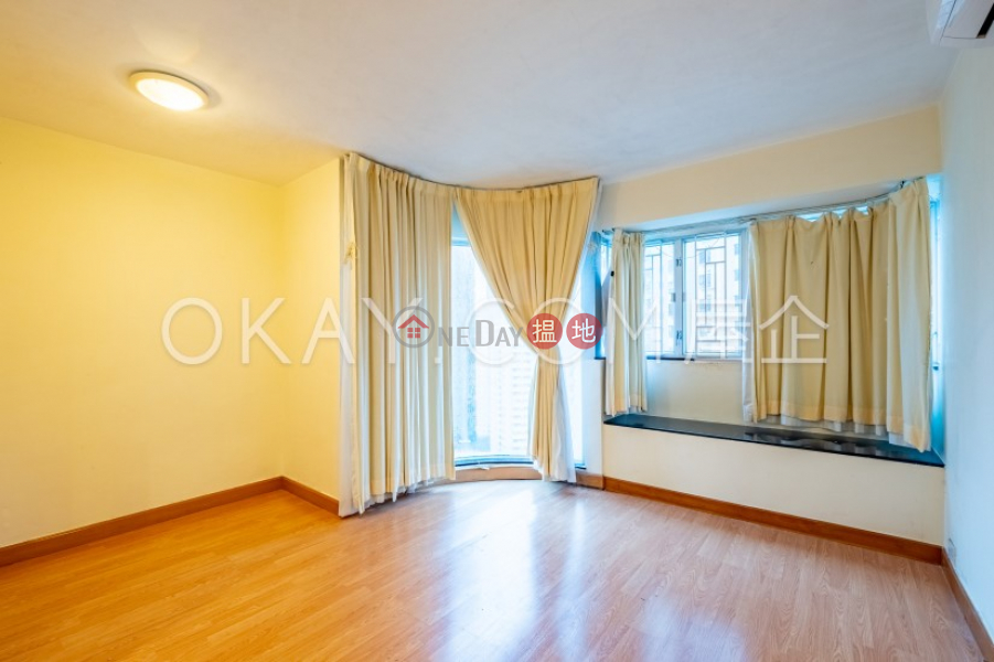HK$ 21.47M, Grand Deco Tower Wan Chai District | Elegant 3 bedroom with balcony | For Sale