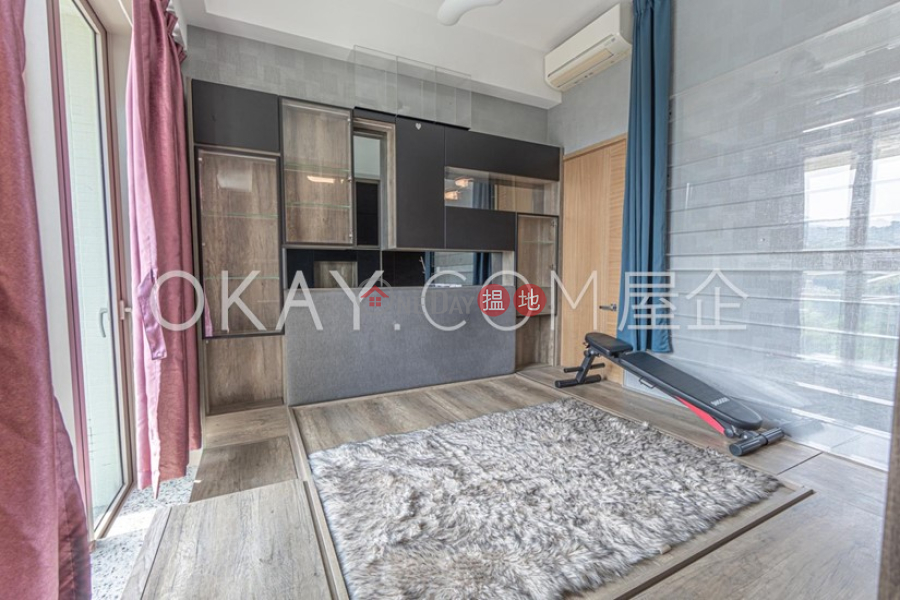 Property Search Hong Kong | OneDay | Residential | Sales Listings | Rare 3 bedroom on high floor with rooftop & terrace | For Sale