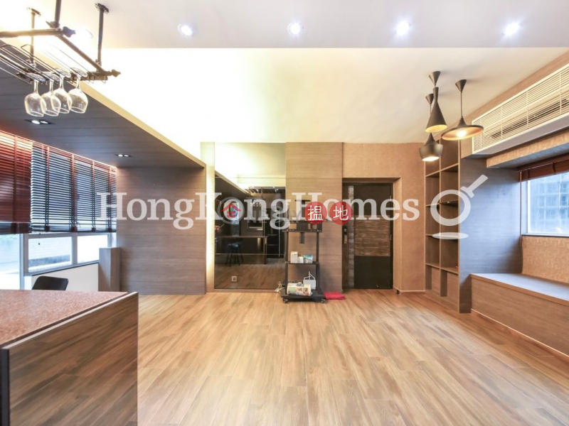 3 Bedroom Family Unit for Rent at The Rednaxela, 1 Rednaxela Terrace | Western District, Hong Kong | Rental | HK$ 30,000/ month