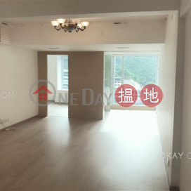 Elegant 2 bedroom with racecourse views & balcony | Rental | Green View Mansion 翠景樓 _0