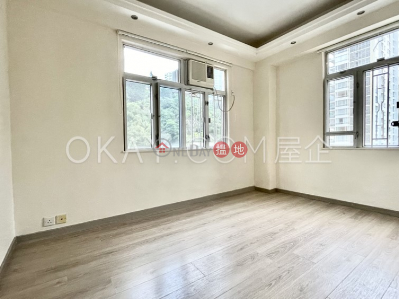 HK$ 8.9M, Mint Garden | Wan Chai District Lovely 2 bedroom on high floor | For Sale