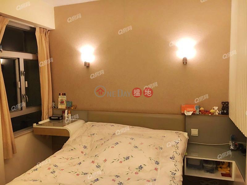 Property Search Hong Kong | OneDay | Residential Rental Listings Whampoa Garden Phase 4 Palm Mansions | 3 bedroom High Floor Flat for Rent