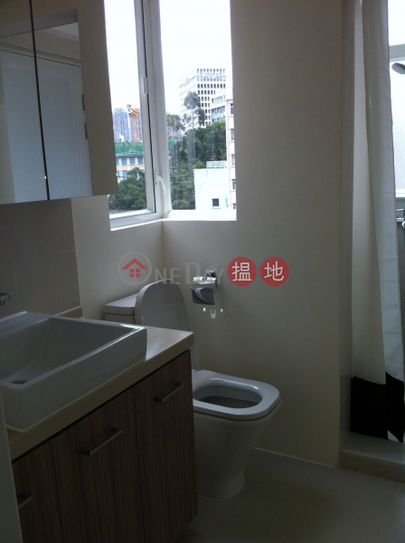 Renovated One-bedroom Apartment, Kin On Building 建安樓 Rental Listings | Wan Chai District (B463270)