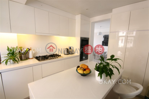 Charming 3 bedroom with balcony | For Sale | Discovery Bay, Phase 3 Parkvale Village, Woodland Court 愉景灣 3期 寶峰 寶琳閣 _0