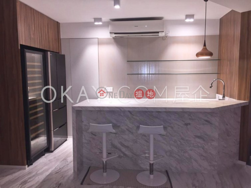 Property Search Hong Kong | OneDay | Residential, Sales Listings | Luxurious 4 bedroom on high floor with parking | For Sale