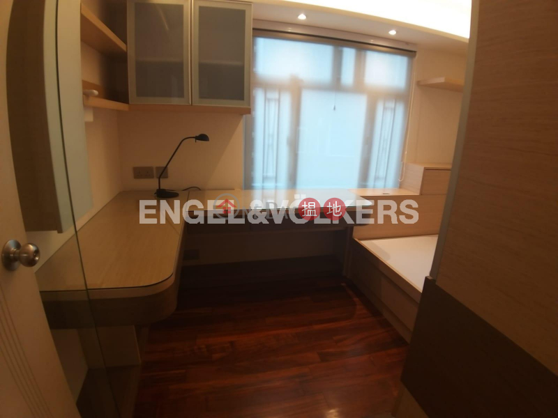 2 Bedroom Flat for Rent in Mid Levels West 17-21 Seymour Road | Western District | Hong Kong, Rental | HK$ 33,000/ month