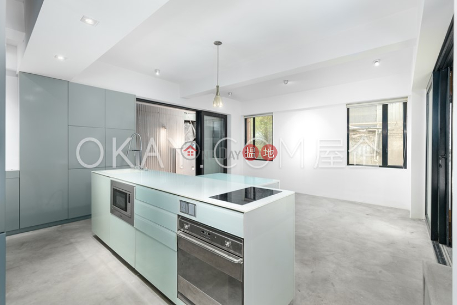 HK$ 35,000/ month Staunton Building Central District, Rare 1 bedroom with terrace | Rental