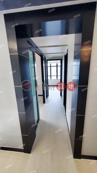 Property Search Hong Kong | OneDay | Residential | Rental Listings Block D (Flat 1 - 8) Kornhill | 3 bedroom Flat for Rent