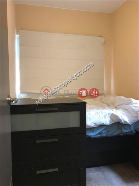 Middle-floor unit for sale or rent in Sheung Wan | Hillier Building 禧利大廈 Rental Listings