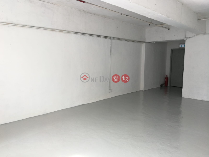 Warehouse decoration, convenient transportation, 11 Kin Fat Street | Tuen Mun Hong Kong, Rental HK$ 8,800/ month