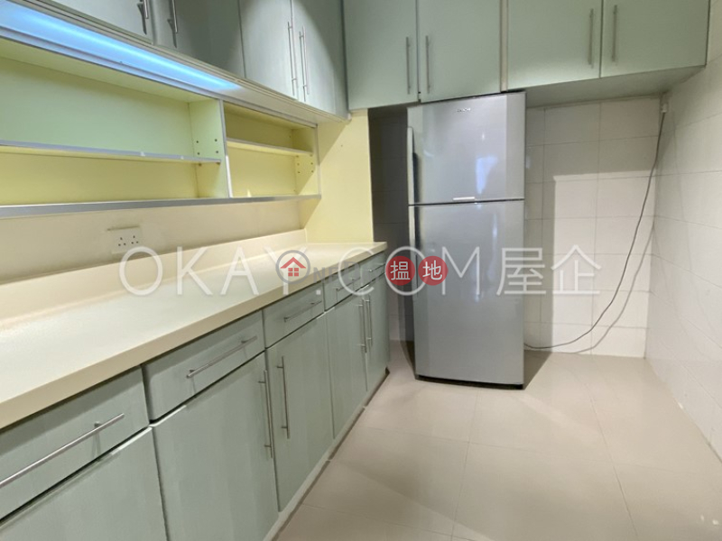 Efficient 4 bedroom with balcony & parking | Rental | Park View Court 恆柏園 Rental Listings