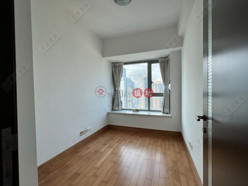 Three bedrooms and one apartment in The Harbourside | The Harbourside Tower 1 君臨天下1座 Sales Listings