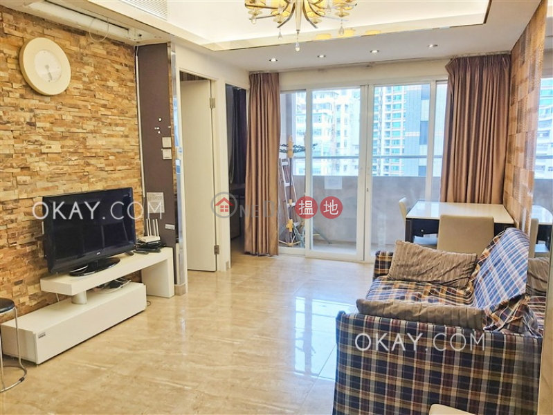Lovely 3 bedroom on high floor with balcony | Rental | David House 得利樓 Rental Listings