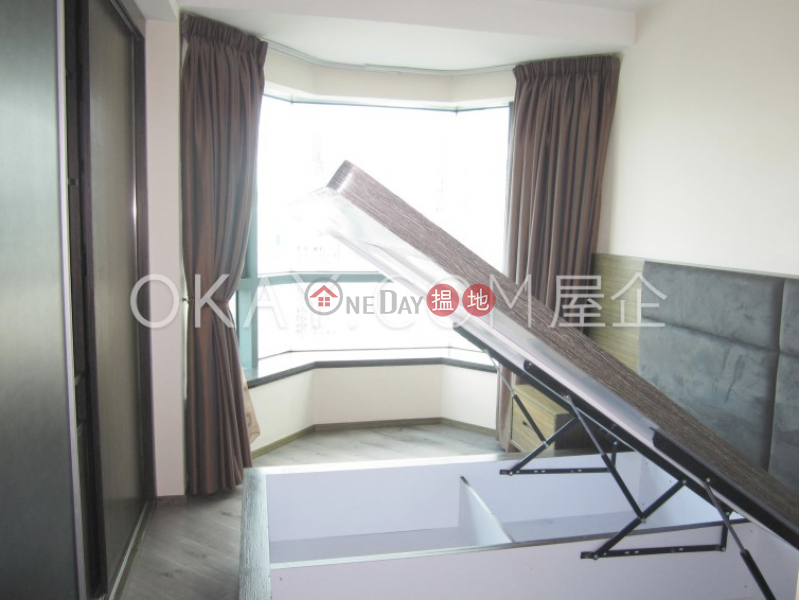 Stylish 2 bedroom with harbour views | Rental | 80 Robinson Road 羅便臣道80號 Rental Listings