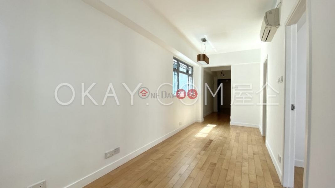 Stylish 2 bedroom on high floor with rooftop | For Sale | Yu Fung Building 愉豐大廈 Sales Listings