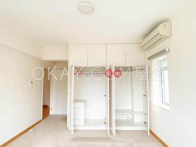 HK$ 43M, Repulse Bay Garden | Southern District Beautiful 3 bed on high floor with sea views & balcony | For Sale