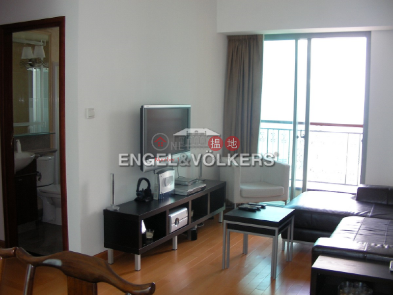 3 Bedroom Family Apartment/Flat for Sale in Mid Levels | 2 Park Road 柏道2號 Sales Listings