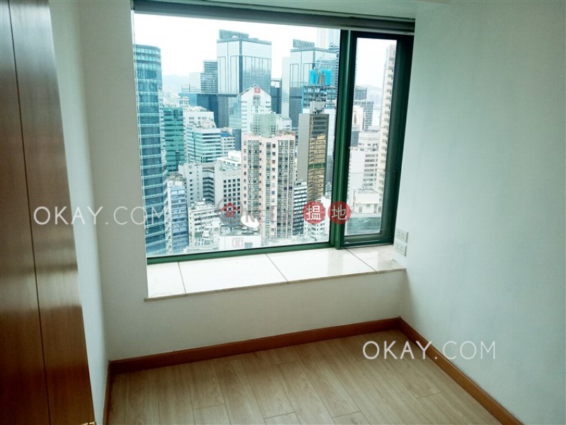 HK$ 32,000/ month No 1 Star Street Wan Chai District, Unique 2 bedroom on high floor with harbour views | Rental