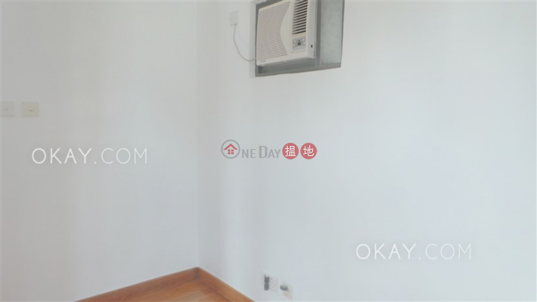 Property Search Hong Kong | OneDay | Residential | Rental Listings | Tasteful 2 bedroom in Sheung Wan | Rental
