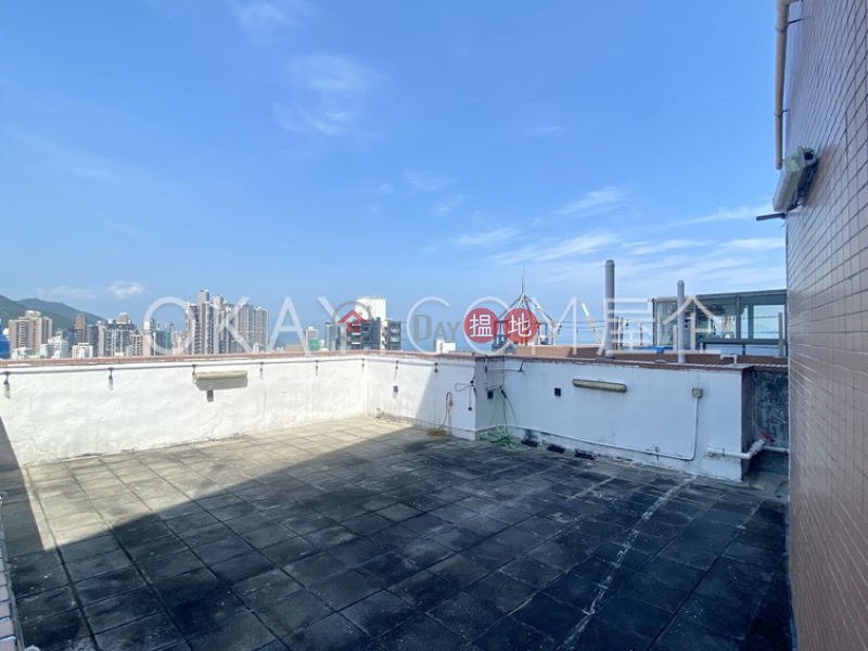 Cozy 2 bedroom on high floor with rooftop | Rental | Queen\'s Terrace 帝后華庭 Rental Listings