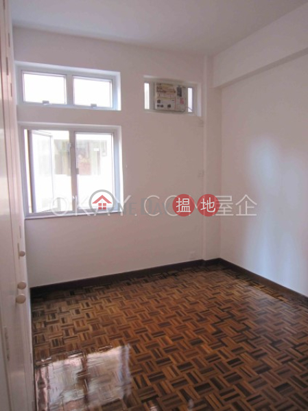 Popular 3 bedroom with balcony & parking | Rental | 6 - 12 Crown Terrace 冠冕臺 6-12 號 Rental Listings