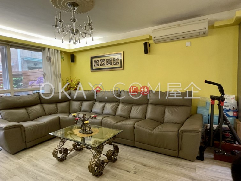 Property Search Hong Kong | OneDay | Residential | Sales Listings Popular house with terrace, balcony | For Sale