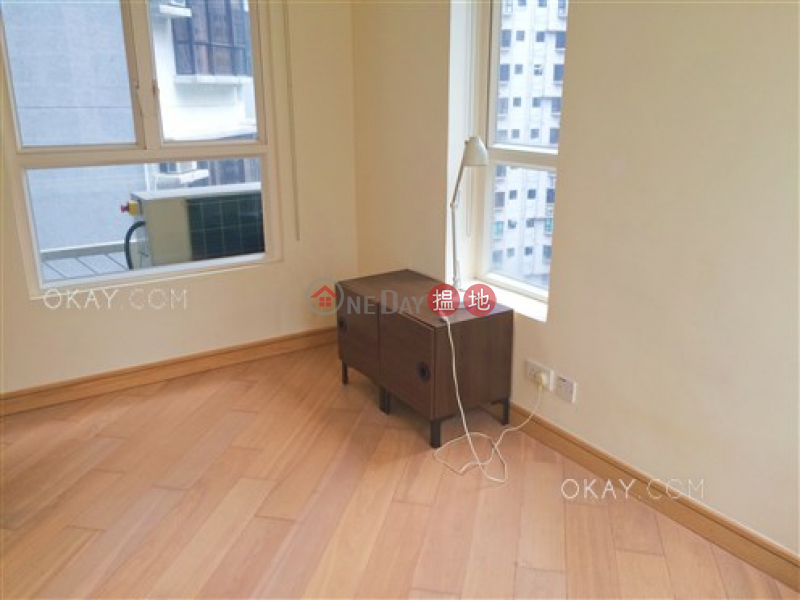 HK$ 29,000/ month, The Icon Western District, Generous 2 bedroom on high floor | Rental