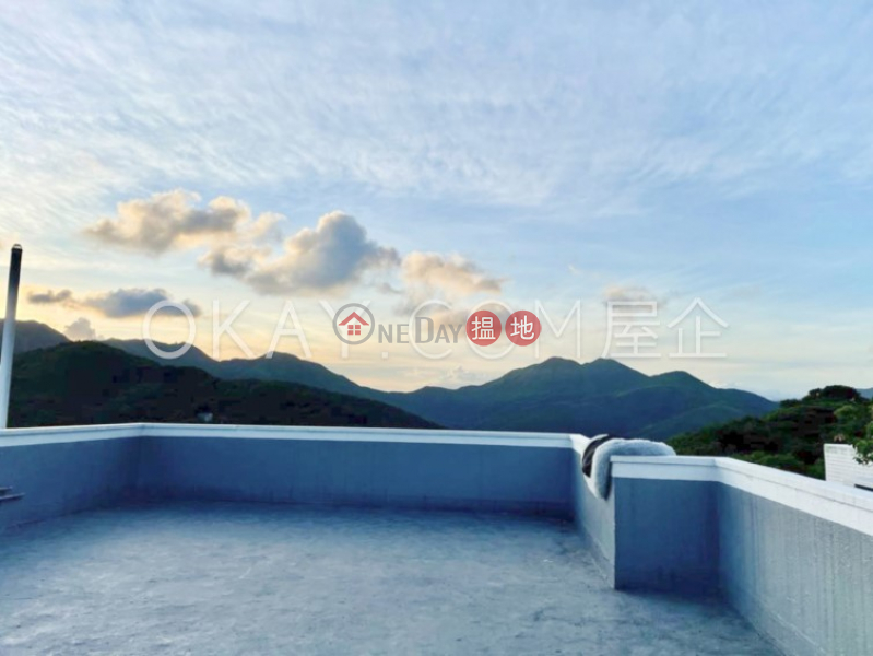 HK$ 17M, Green Park Sai Kung Charming 3 bedroom on high floor with rooftop & parking | For Sale