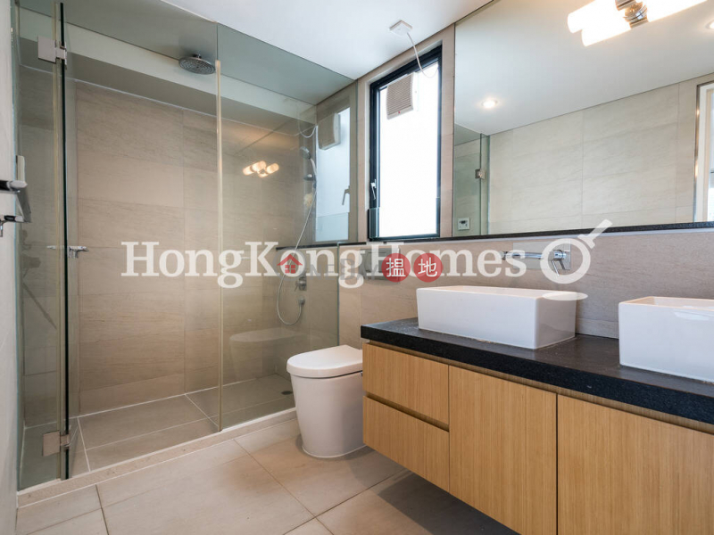 3 Bedroom Family Unit at Aqua 33 | For Sale | 33 Consort Rise | Western District, Hong Kong Sales HK$ 26M
