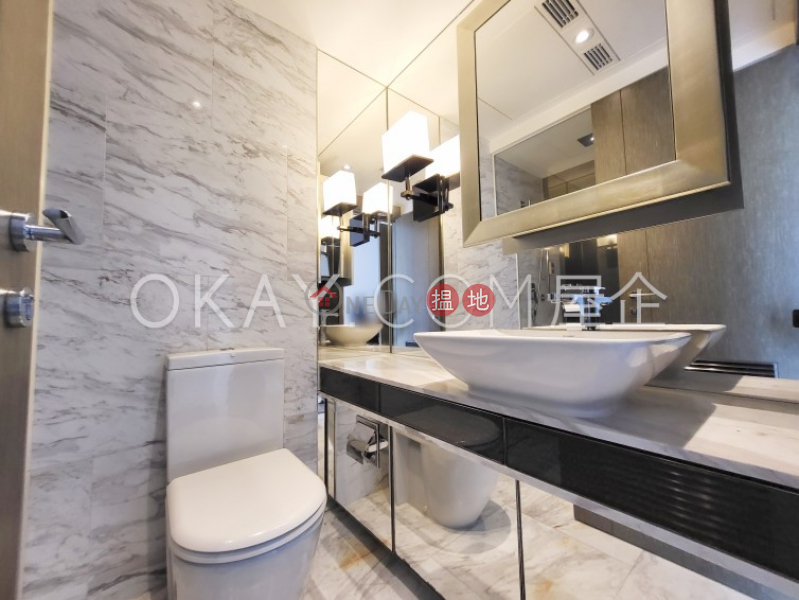 Charming 3 bedroom on high floor with balcony | For Sale | Centre Point 尚賢居 Sales Listings