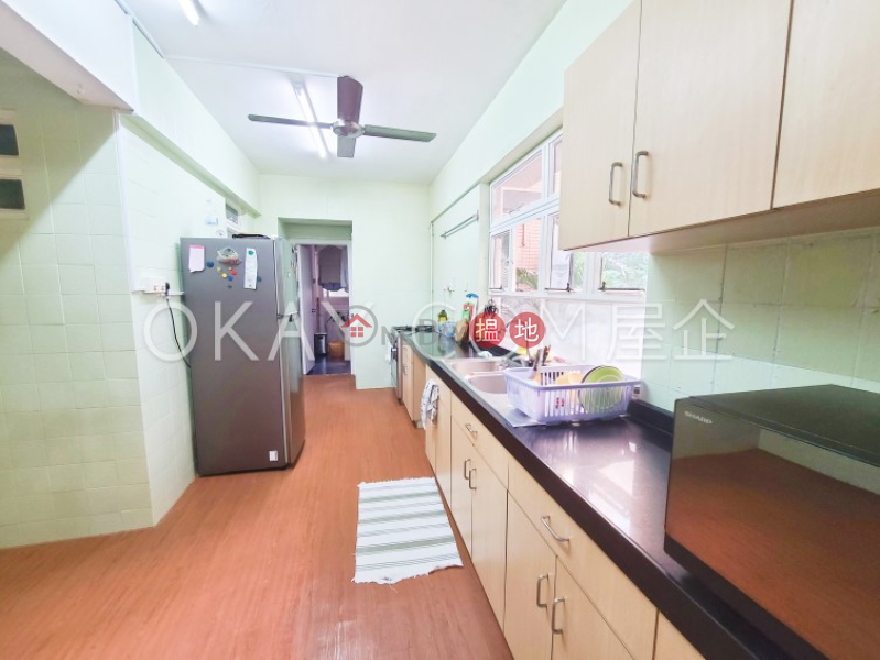 HK$ 75,000/ month | Block 45-48 Baguio Villa Western District Efficient 4 bedroom with balcony & parking | Rental
