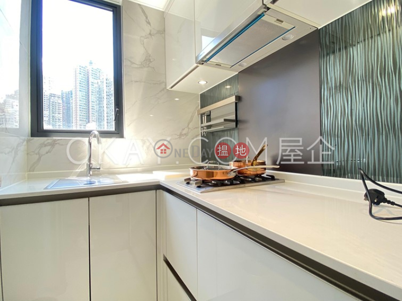 Popular 2 bedroom with balcony | Rental 160-162 Queens Road West | Western District, Hong Kong, Rental HK$ 38,000/ month