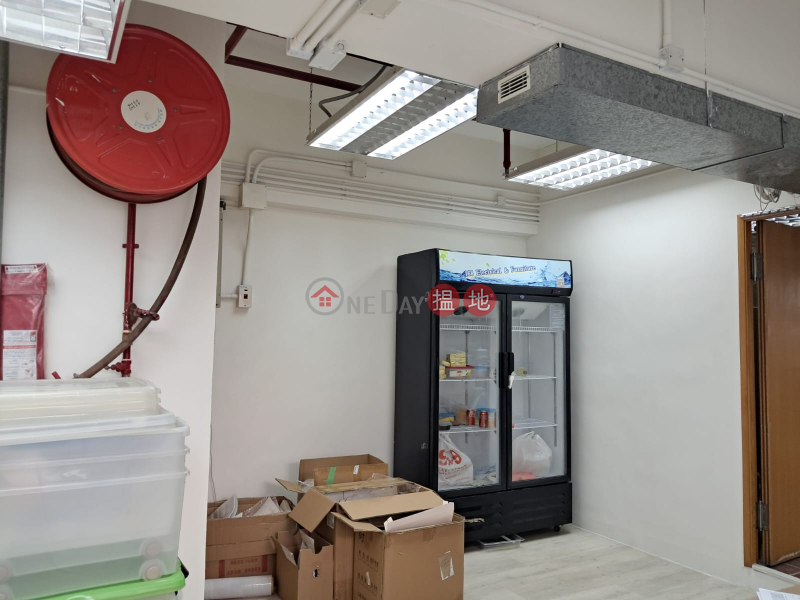 Deyla Industrial Centre, Low, Industrial, Rental Listings, HK$ 9,200/ month