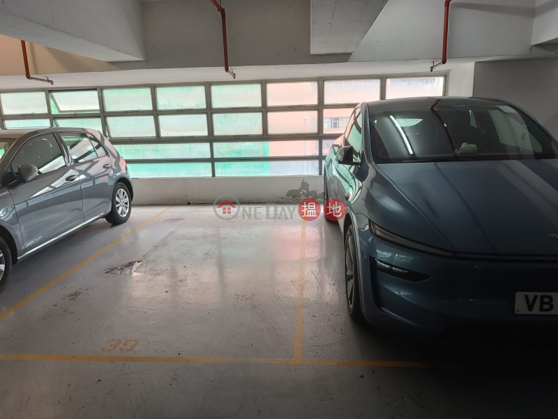 香港搵樓|租樓|二手盤|買樓| 搵地 | 車位-出租樓盤沙田大圍順景工業大廈私家車車位放租