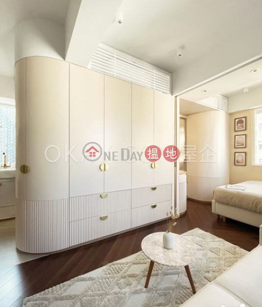 Property Search Hong Kong | OneDay | Residential, Rental Listings | Tasteful 2 bedroom on high floor with rooftop | Rental