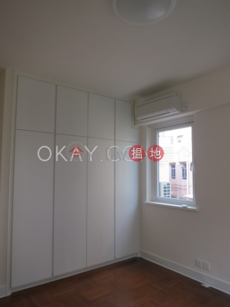 HK$ 75,000/ month, Alpine Court | Western District Efficient 3 bed on high floor with rooftop & parking | Rental