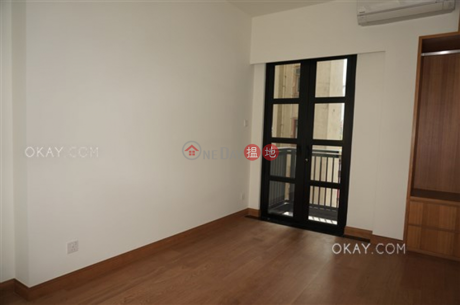Luxurious 2 bedroom with balcony | Rental | Resiglow Resiglow Rental Listings