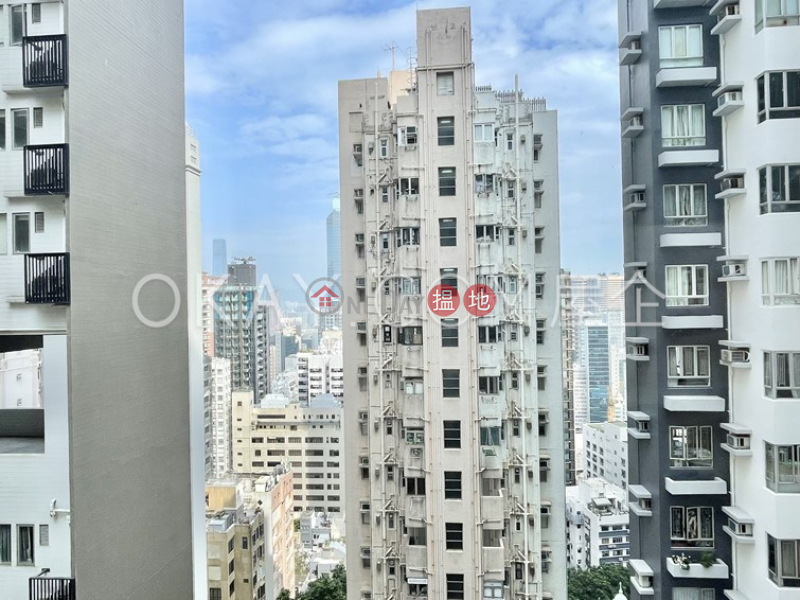 HK$ 25,000/ month, Losion Villa Western District Intimate 2 bedroom in Mid-levels West | Rental