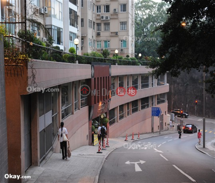 HK$ 31M, Swiss Towers, Wan Chai District, Lovely 3 bedroom with parking | For Sale