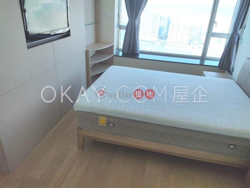 Gorgeous 3 bedroom on high floor with balcony & parking | Rental | Sorrento Phase 2 Block 1 擎天半島2期1座 Rental Listings