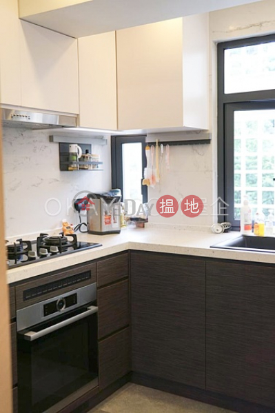 HK$ 60,000/ month Realty Gardens, Western District Efficient 3 bedroom with sea views & balcony | Rental